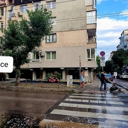 Centre Near Everything Κάμπινγκ